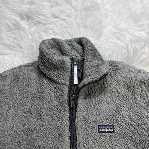 PATAGONIA Sherpa Jacket Women's Sz Medium M SLIM Gray Deep Pile Full‎ Zip Fuzzy